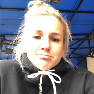 Meet your Posher, Madeline